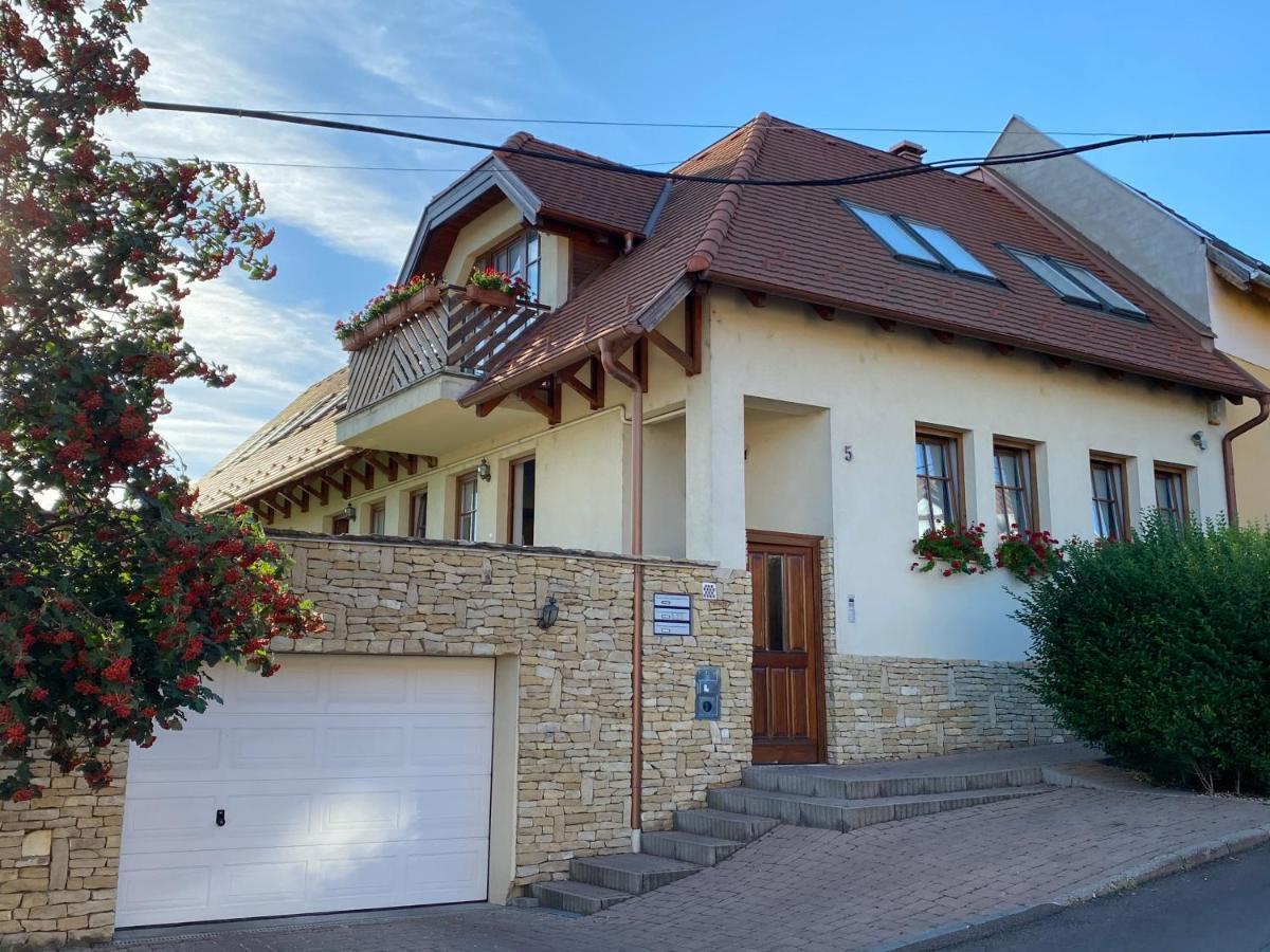 Gardonyi Apartman Daire Eğri Dış mekan fotoğraf
