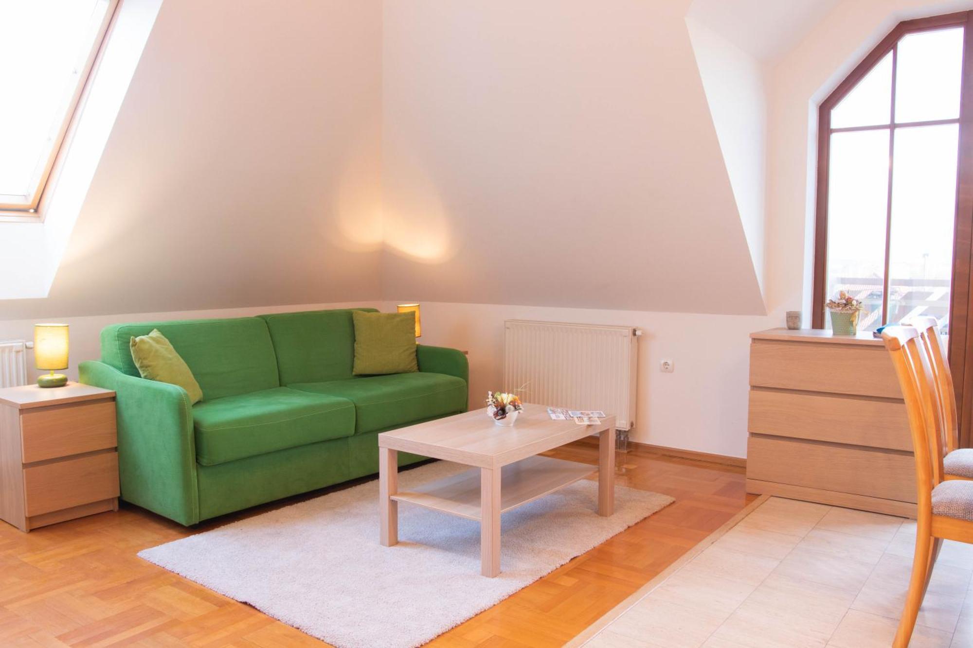 Gardonyi Apartman Daire Eğri Dış mekan fotoğraf